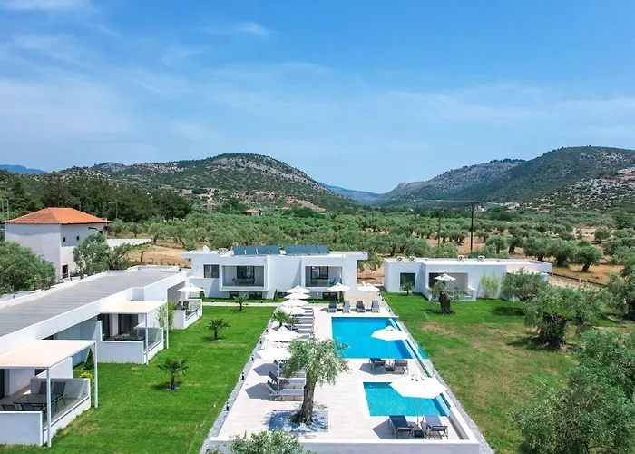 Encanto Village -Apartments