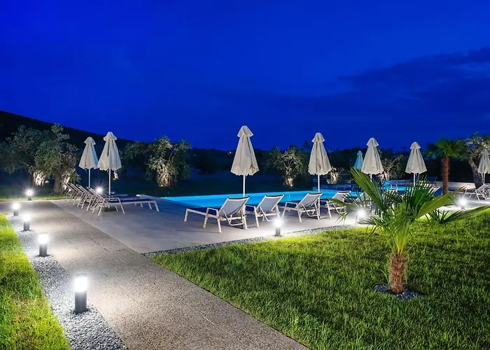 Encanto Village -Apartments