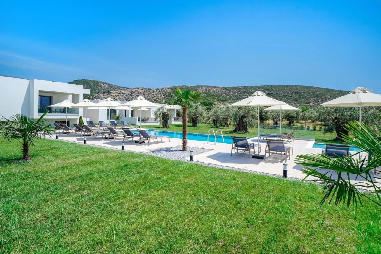 Encanto Village -apartments * Potos